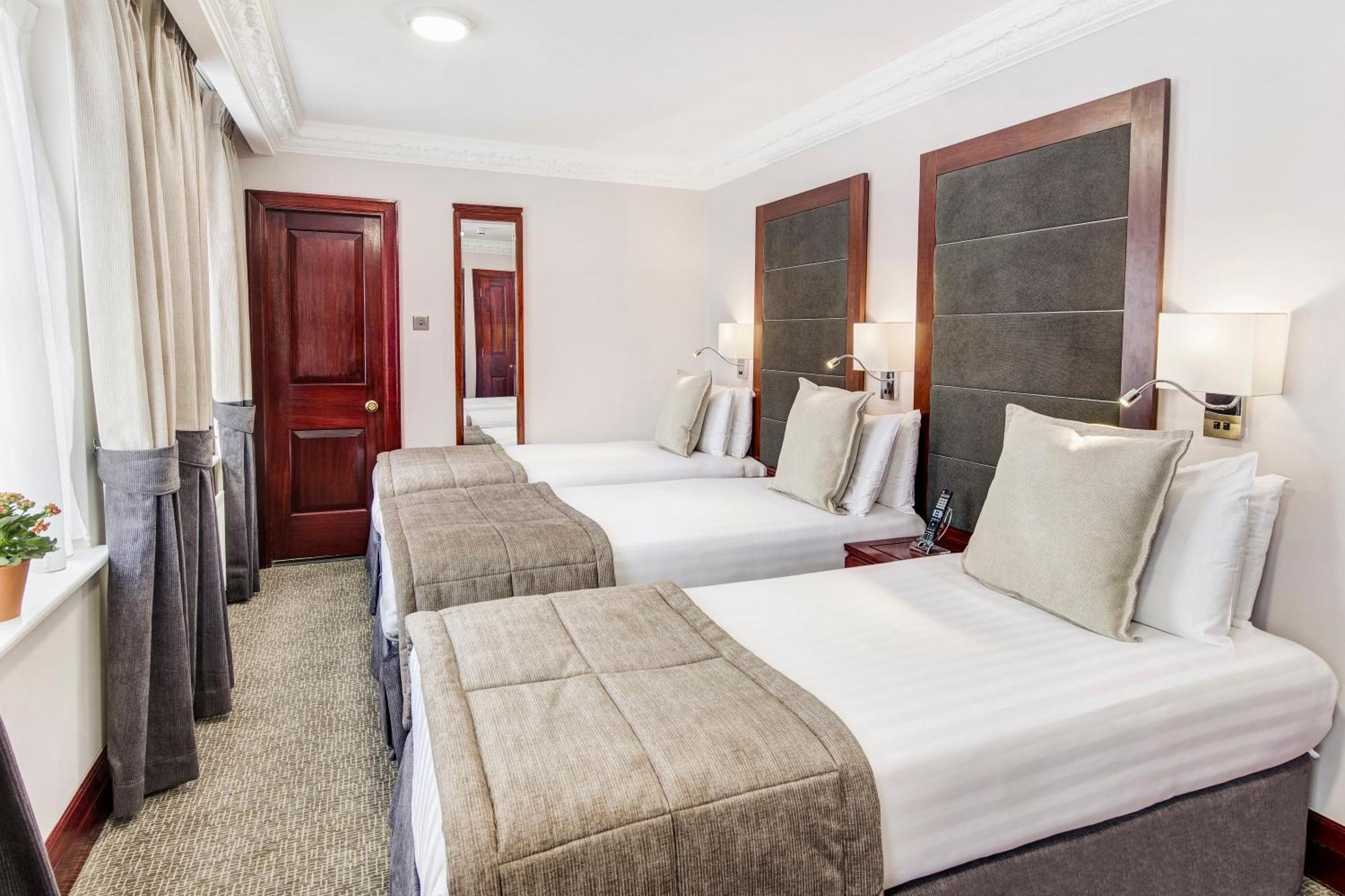 Comfort Triple Room