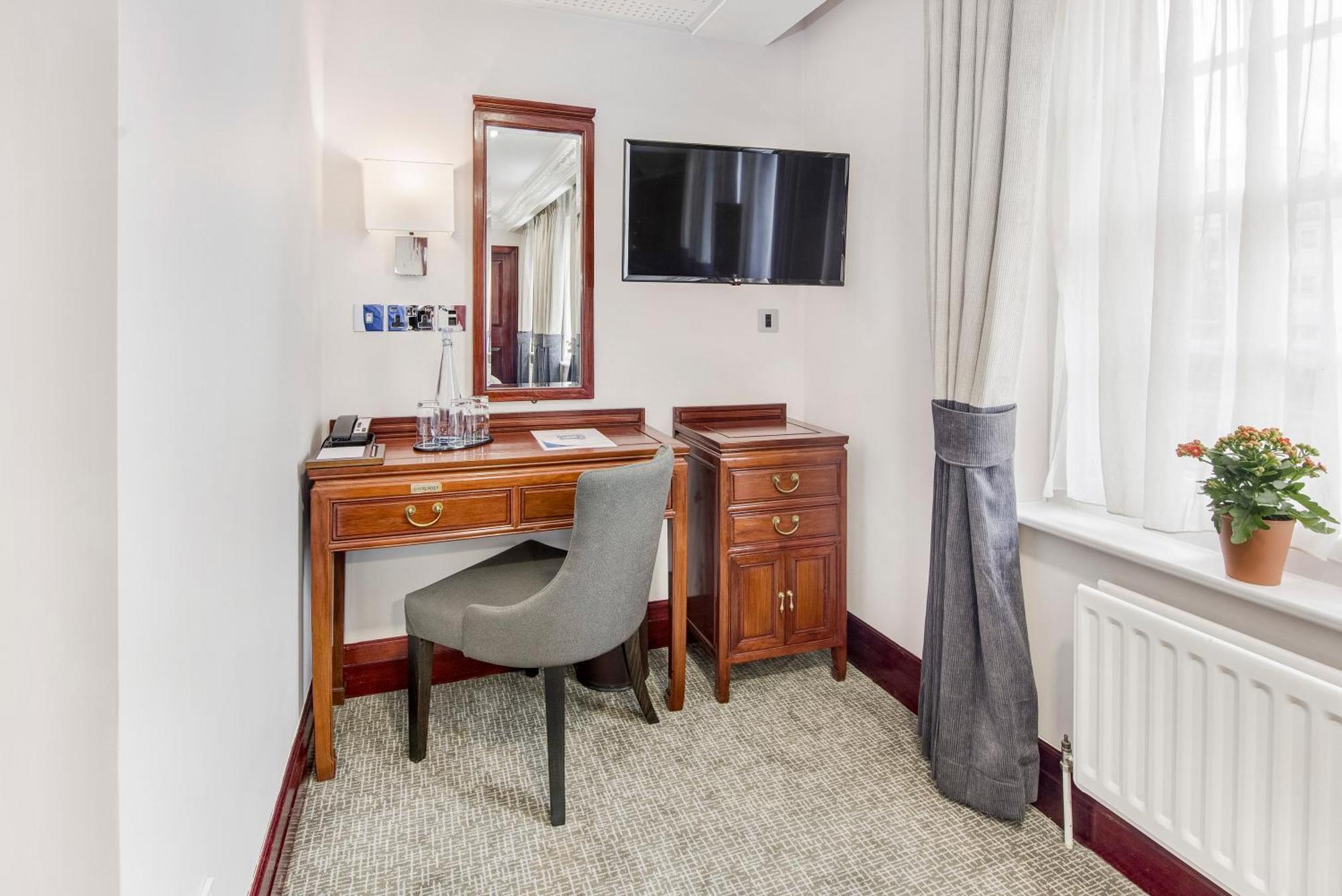 Comfort Triple Room
