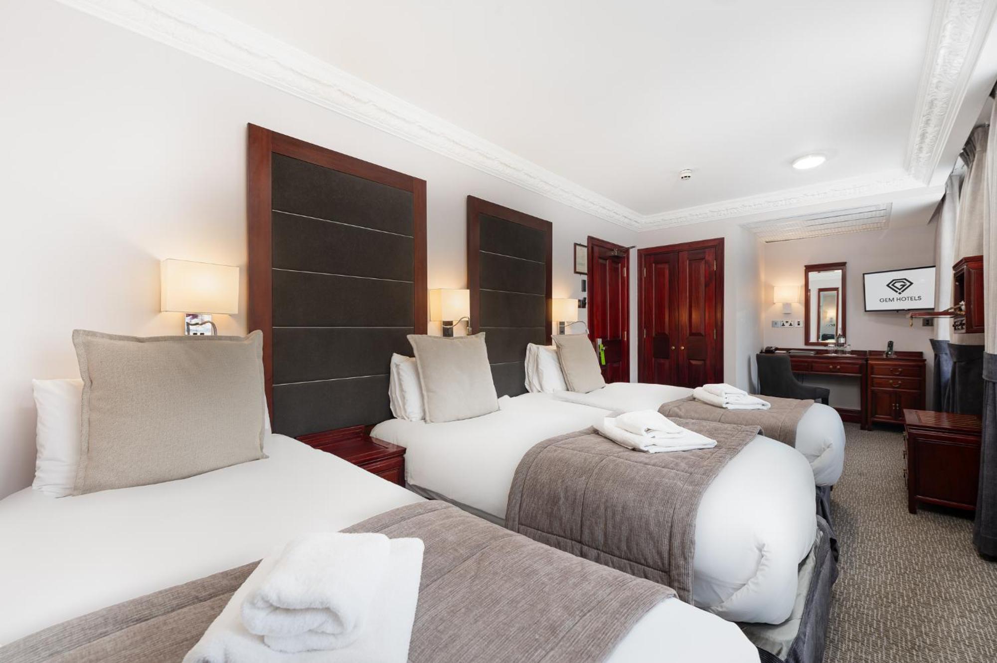 Comfort Triple Room